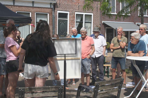 De presentatie van het eindconcept op de Markt in Makkum
