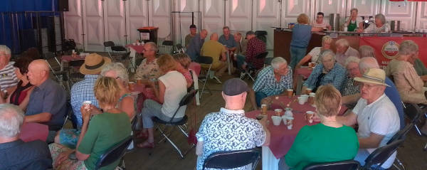 Prachtige opkomst bij de jaarlijkse reunie van de K.V. Makkum